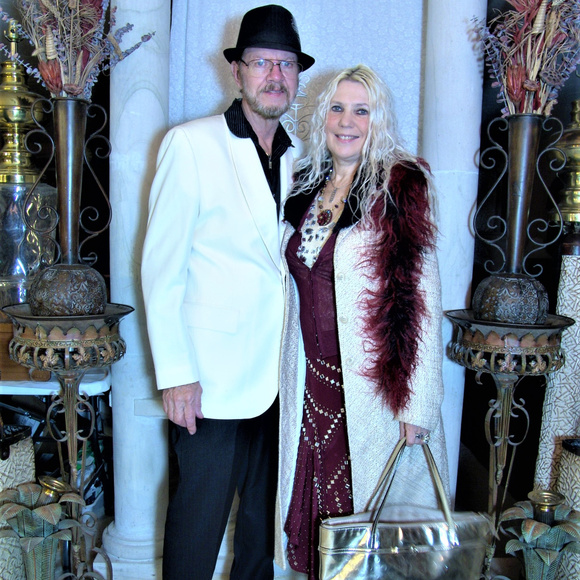 Meet your Posher, Kay - Picture 3 of 8